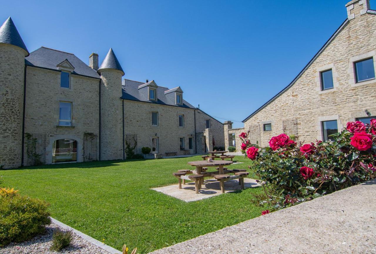 Domaine De Kerbillec Bed and Breakfast Theix Exteriör bild