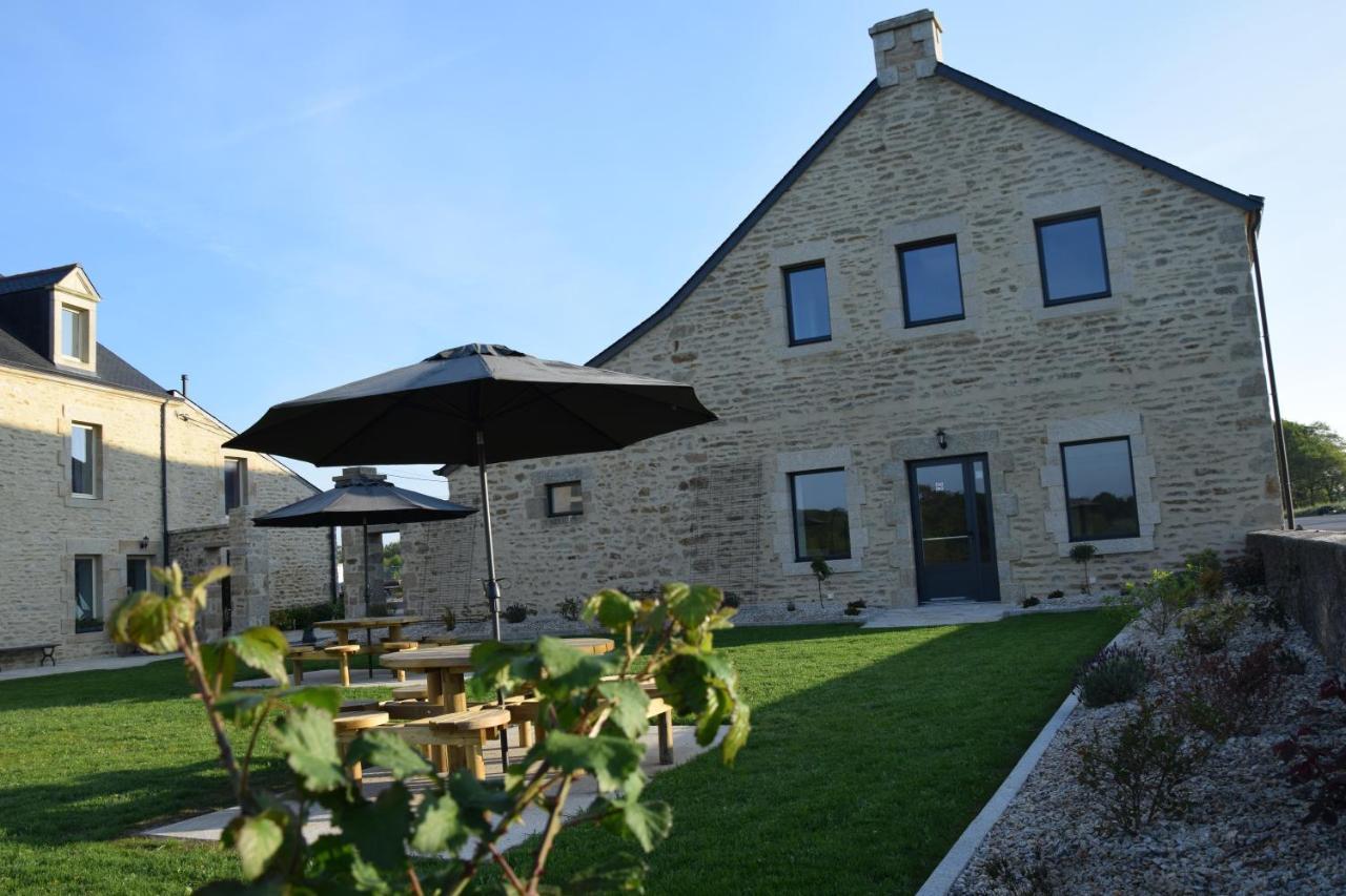 Domaine De Kerbillec Bed and Breakfast Theix Exteriör bild